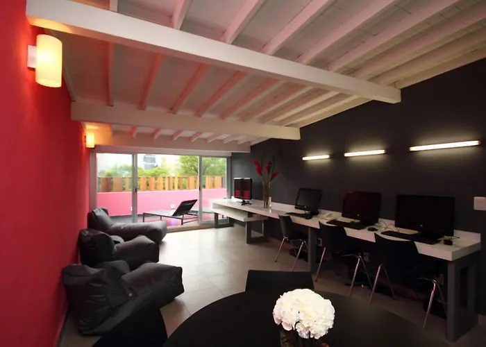 La Buena Vida Hostel